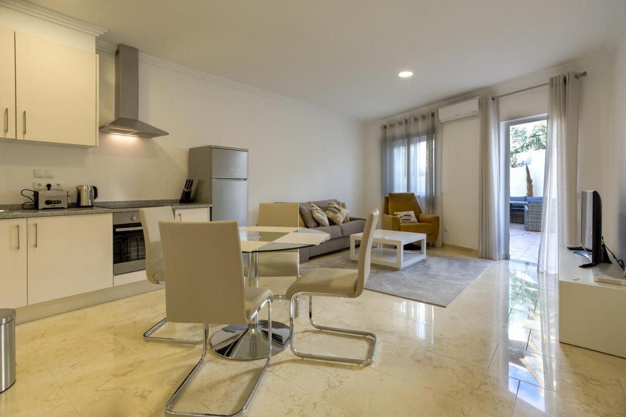 Casa Sunset - Beautiful Apartments In The Centre Of Alvor With Roof Terrace Extérieur photo