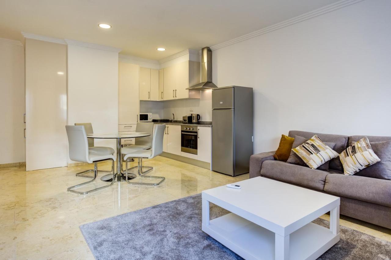 Casa Sunset - Beautiful Apartments In The Centre Of Alvor With Roof Terrace Extérieur photo